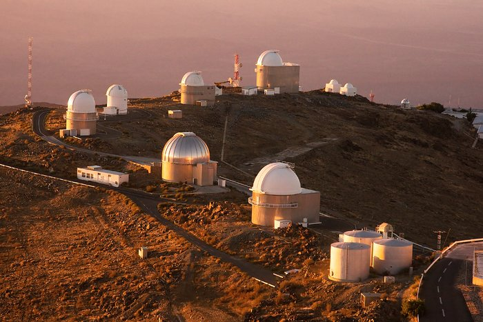 Anel de telescópios La Silla, localizado no deserto do Atacama e parte do observatório ESO.