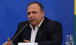 Eduardo Pazuello, militar especialista em logística que assumiu o Ministério da Saúde em maio de 2020, após a saída de dois ministros da pasta.